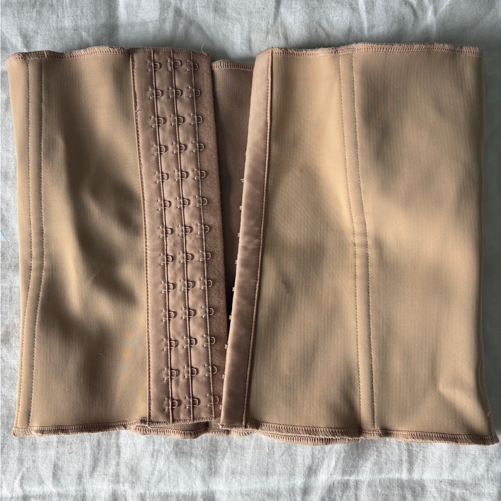 SKIMS Beige/Tan Waist Cincher Shapewear